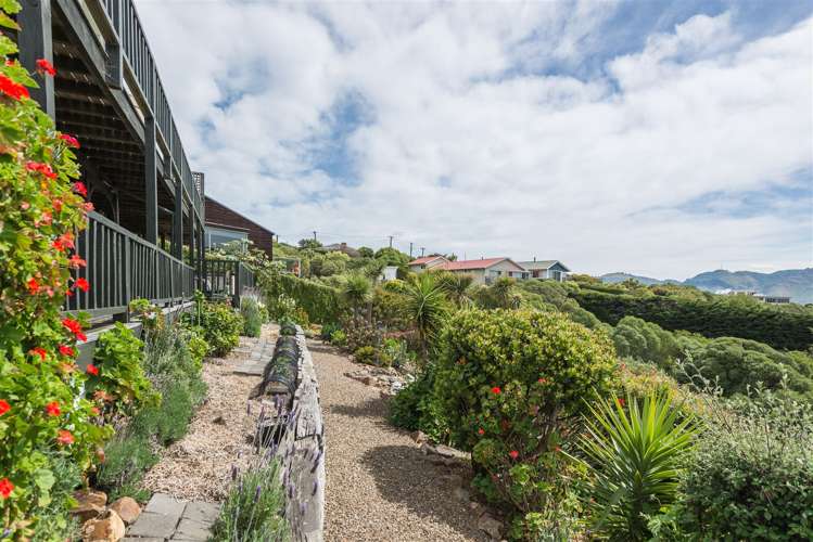 37 Ranui Crescent Diamond Harbour_16