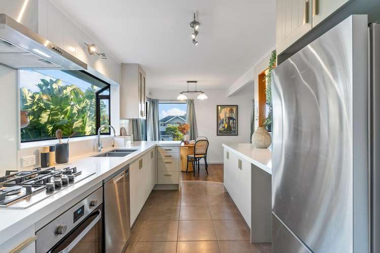 5 Newport Place_5
