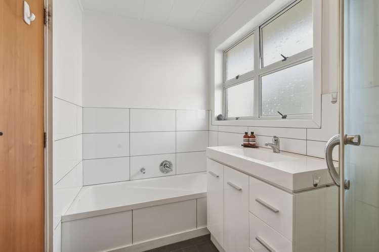 3 Raleigh Street Waitara_11