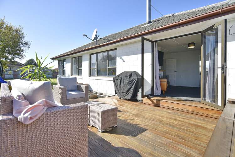 4 Betty Place Aranui_13
