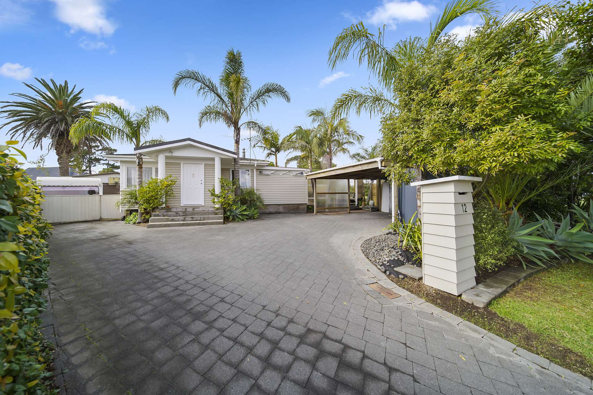 12 Raewyn Place Pakuranga_0