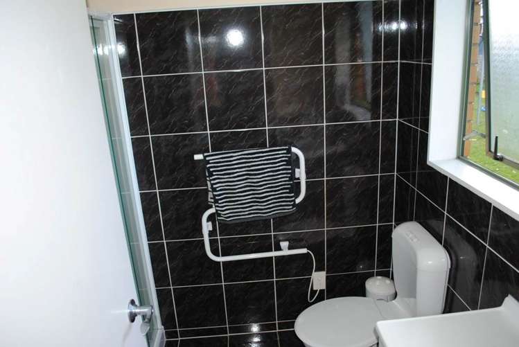 336 Te Atatu Road Te Atatu South_4