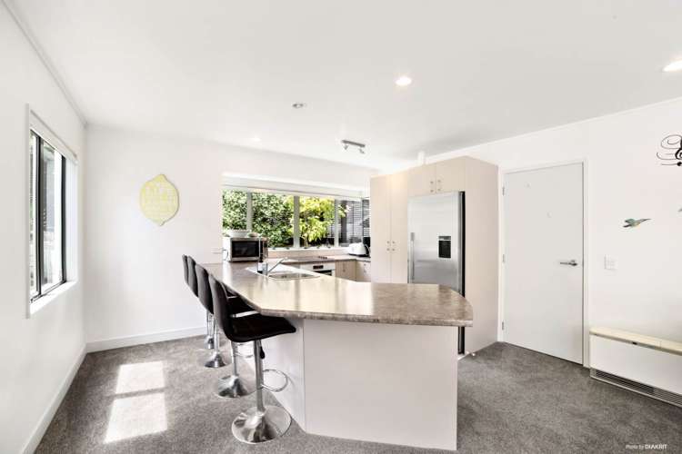 1/126 Brian Crescent Stanmore Bay_14