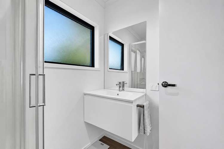 111 & 111a Puriri Street Hawera_27