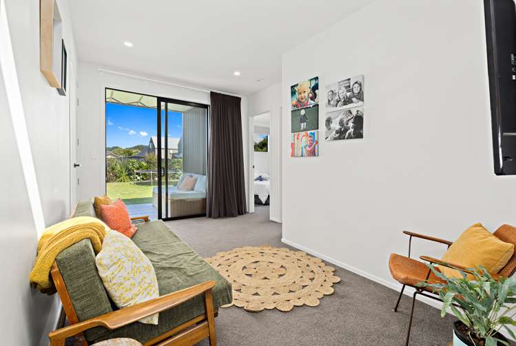 10 Shearwater Lane Point Wells_18