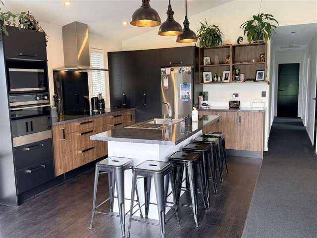 64 Blake Street Blaketown_2