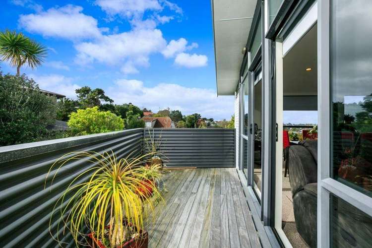 63b Sunset Road Totara Vale_5