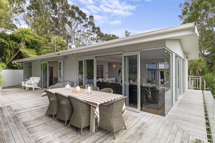 88 Scenic Drive Titirangi_10