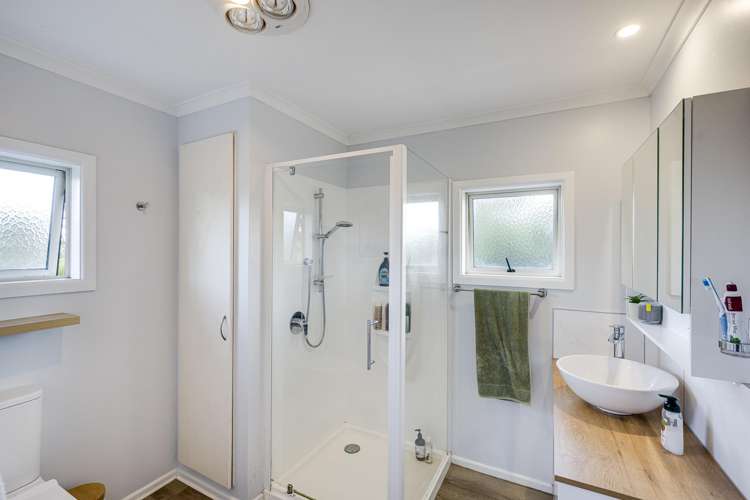 14 Veronica Avenue Marewa_16