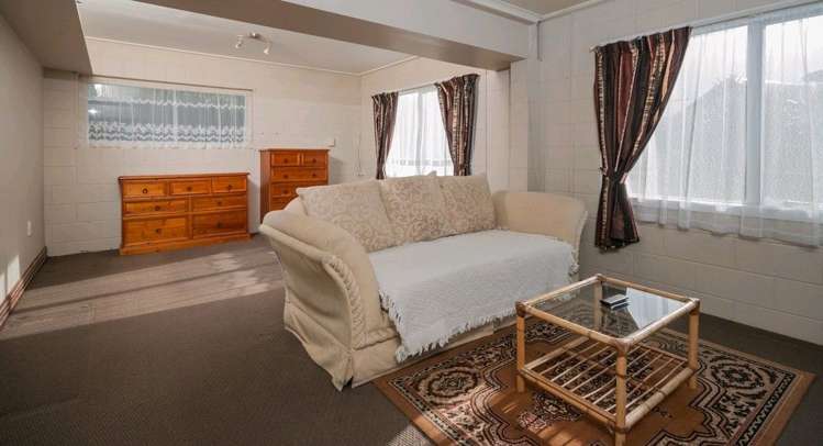 10 Bishoprick Crescent Te Puke_14