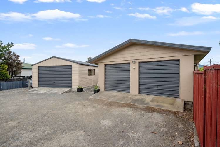 2 Hathaway Street Spring Creek_14