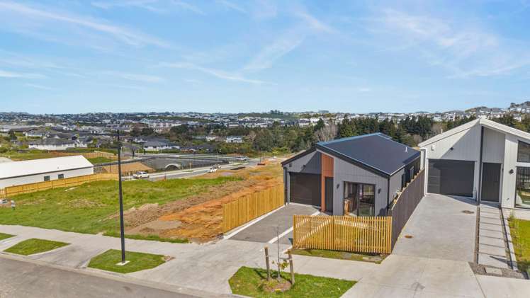 74 Ara Taha Crescent Orewa_17