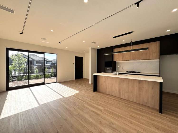 80E Tukutata Crescent_1