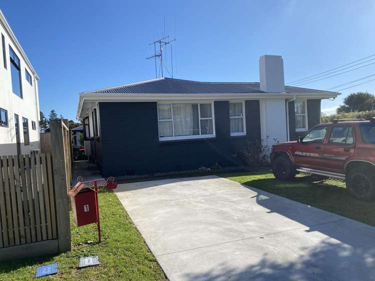 1 Upland Street Brookfield_10