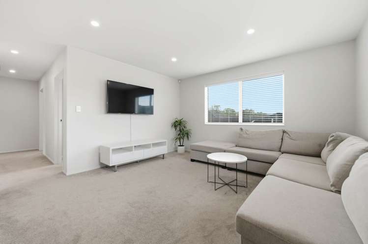 82C Moore Street Howick_11