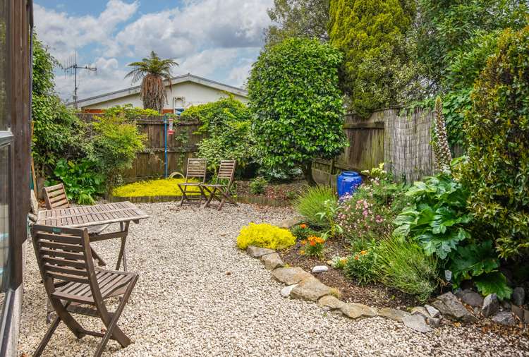 2/30 Leicester Street Stoke_7