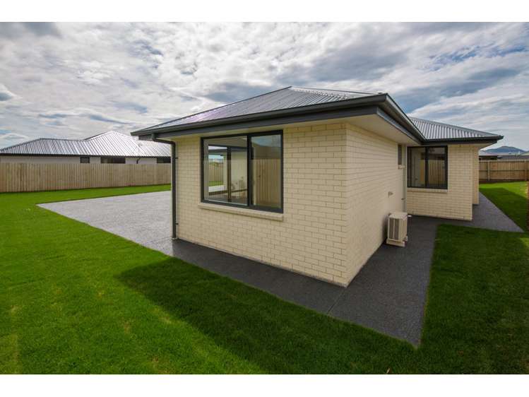 6 Milano Lane Wigram_24