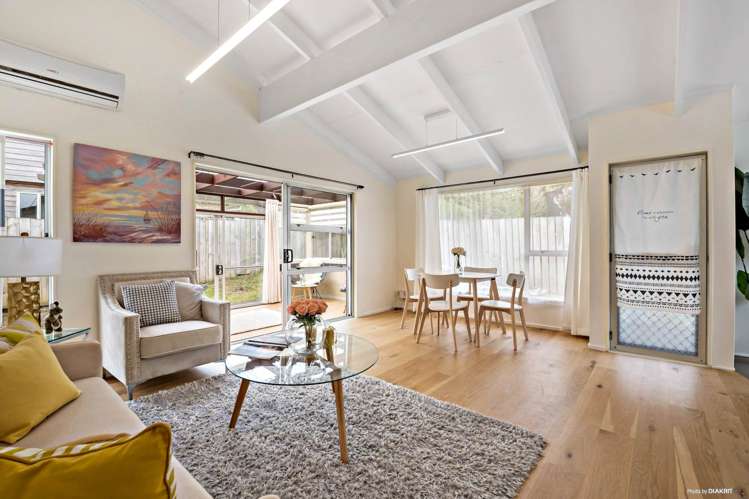 2/31 Edgeworth Road Glenfield_1