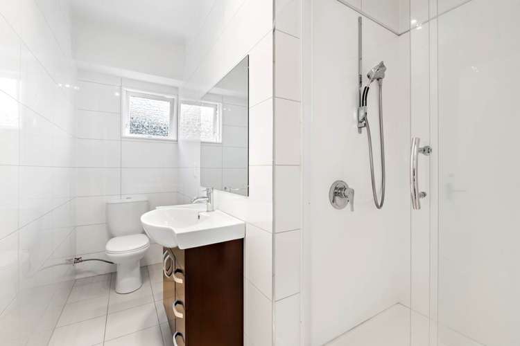 59 Meadowvale Avenue Forrest Hill_20