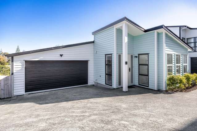 Modern Family Living - Exceptional Lifestyle!