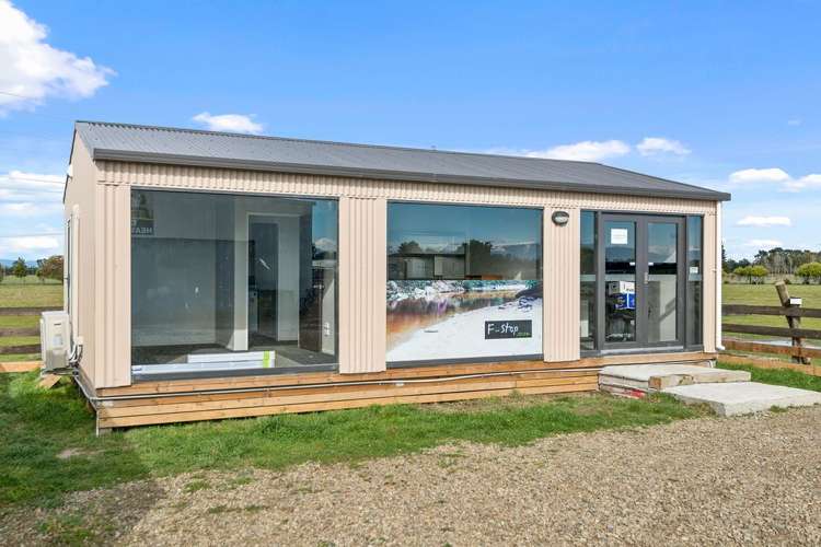 2 Merton Road Fernside_11