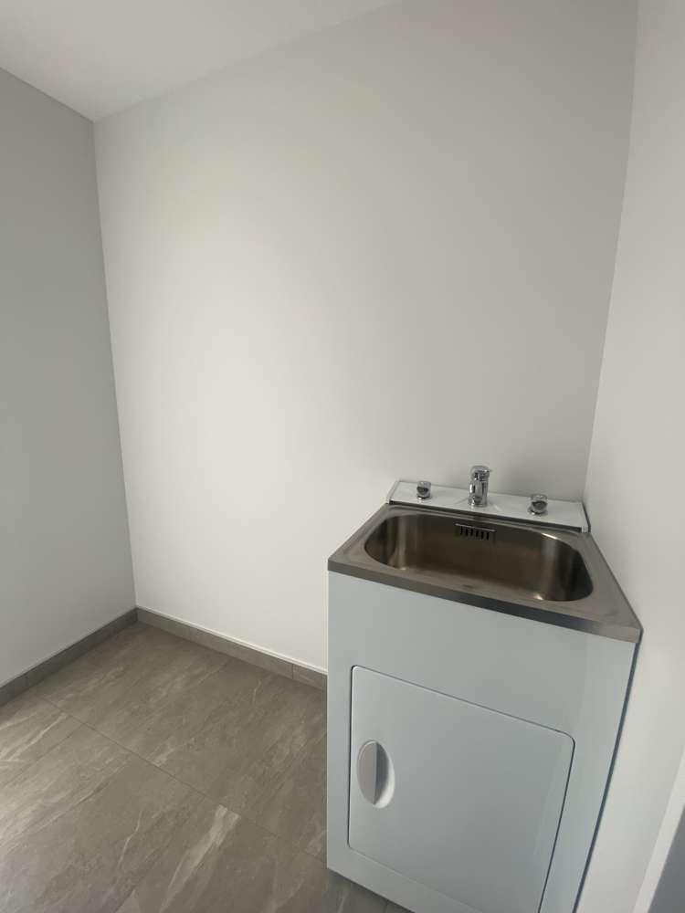 13 Arapawa Street Belfast_18