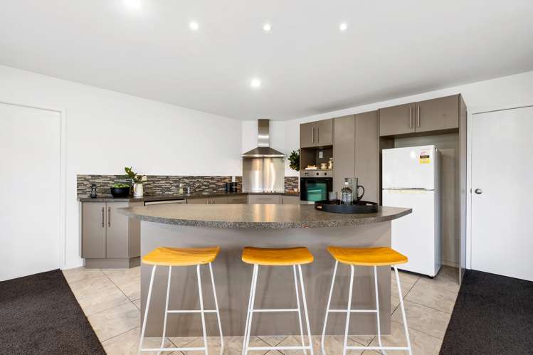 2 Harrison Court Clive_3