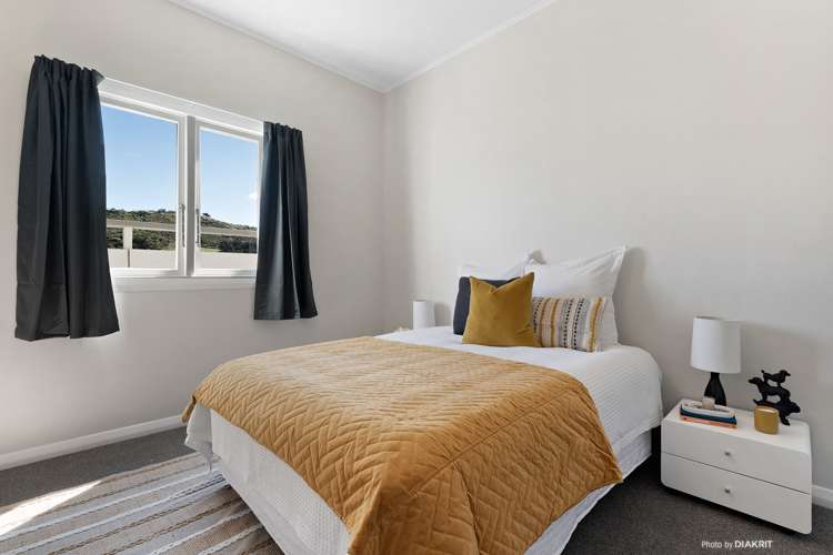 11 Dover Street Island Bay_8