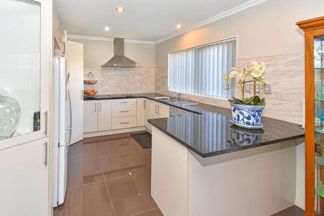 73a Robert Skelton Place Clendon Park_3