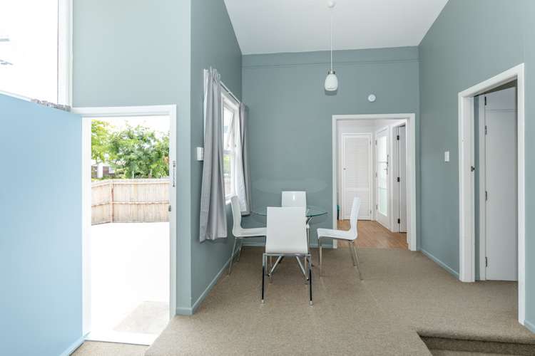 40 Garden Heights Avenue Glenview_12