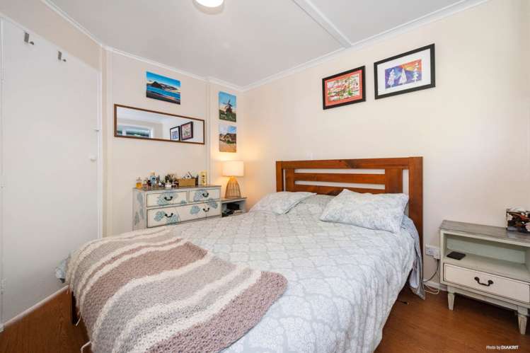 2/1 Mulberry Place Glenfield_9