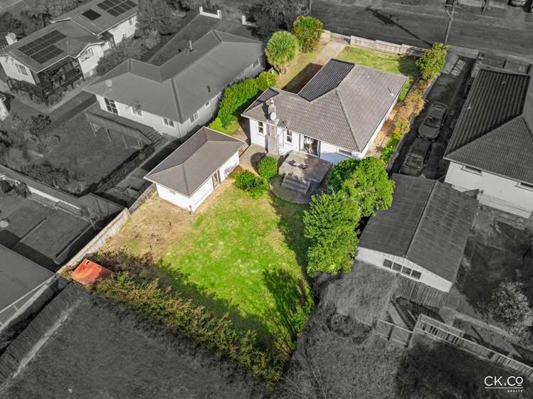5 Reid Road Wainuiomata_17