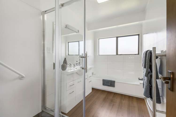 1/134 Norman Lesser Drive Saint Johns_14