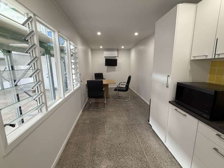 11 Binsted Road New Lynn_16