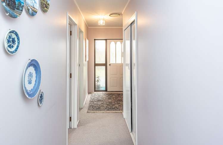 3 Warwick Place Springvale_10