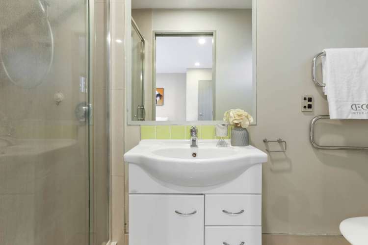 3f Warren Avenue Three Kings_19