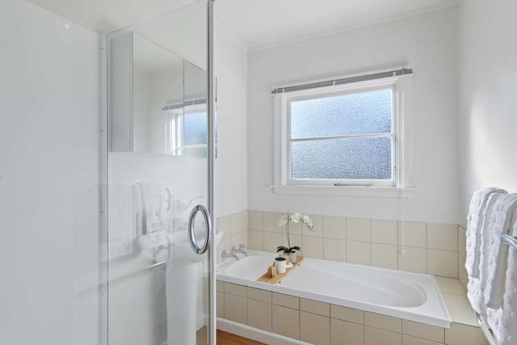 27 Aorangi Road Bryndwr_17