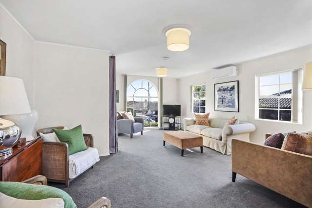 6a Somerton Rise Henderson Heights_1