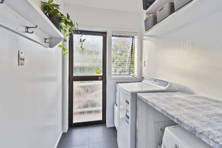 40 Eugenia Rise Totara Heights_19