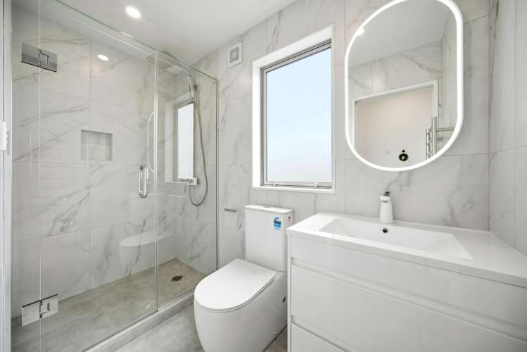 26E Trojan Crescent New Lynn_16