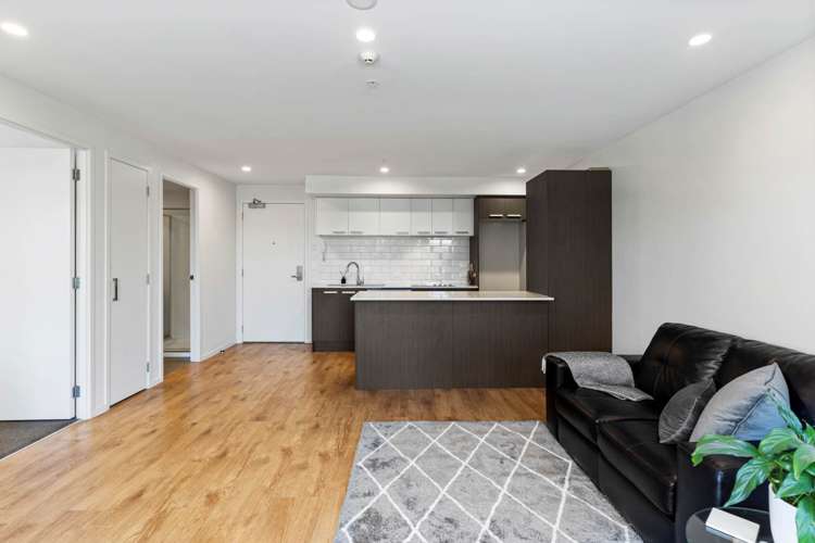 102/25 Bute Road Browns Bay_3