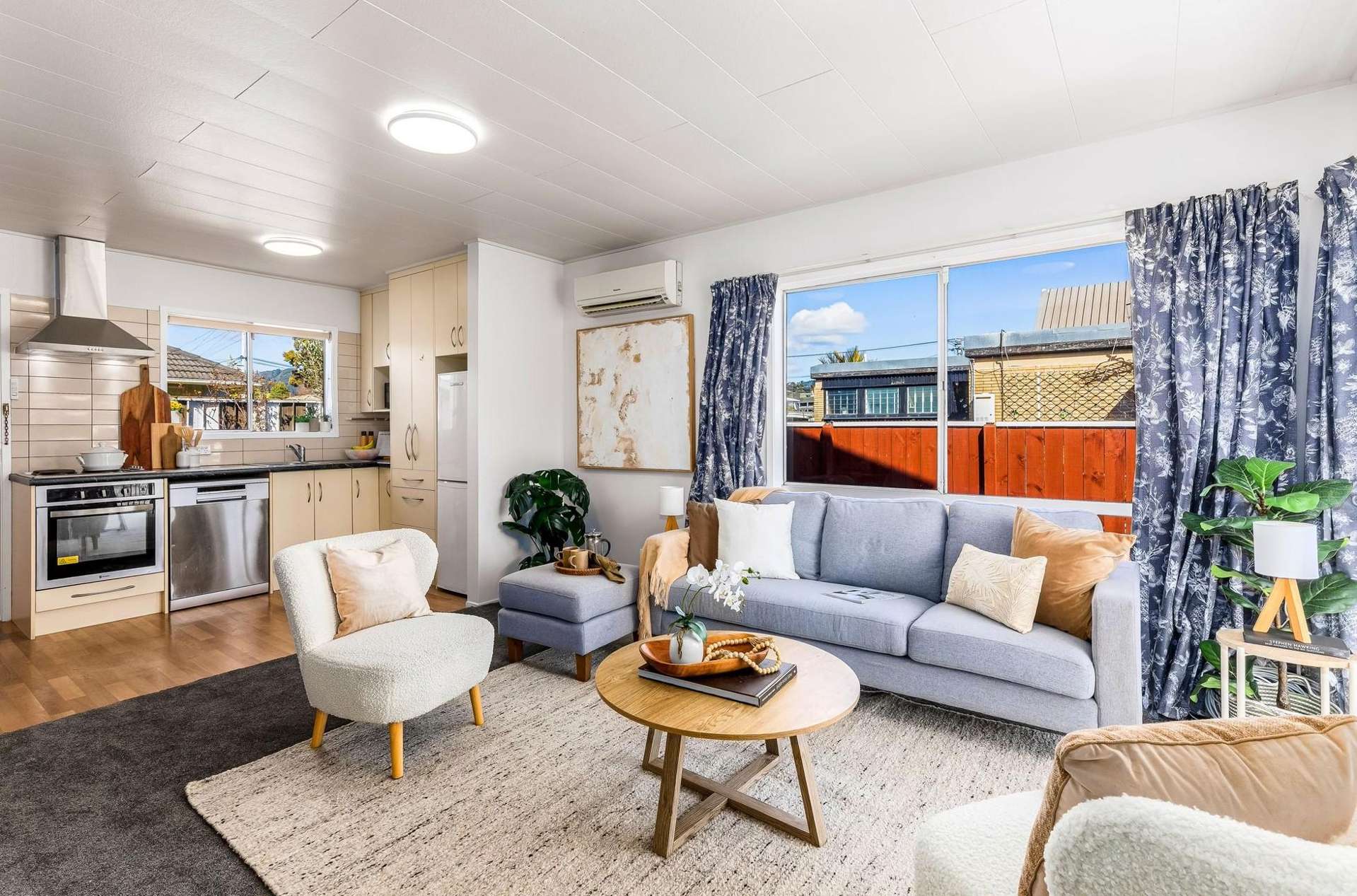 1/9 Camp Street Silverstream_0