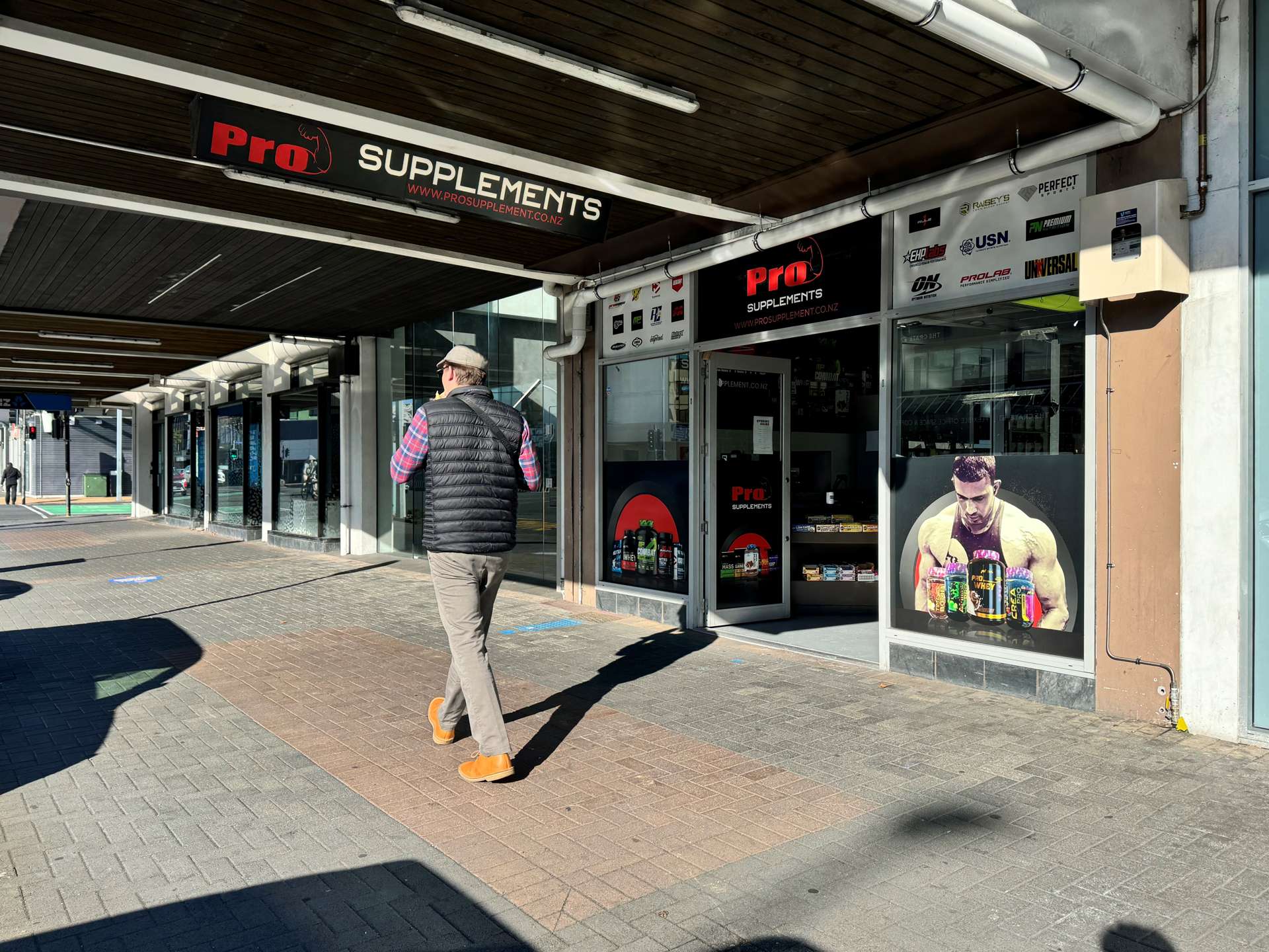 Shop 1/541 Victoria Street Hamilton Central_0