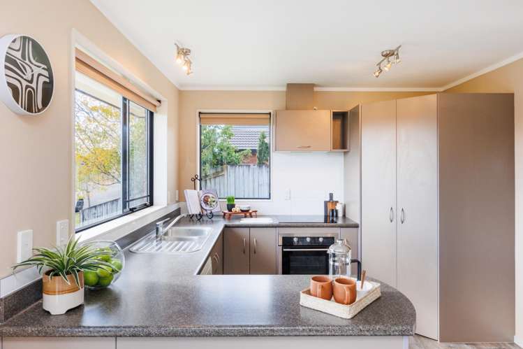 53 Meridian Grove Kelvin Grove_3