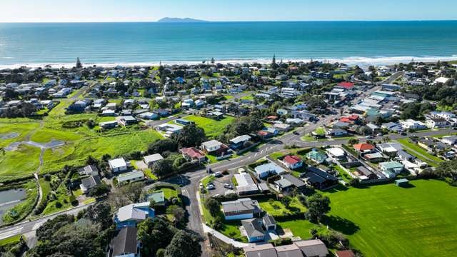 3a The Crescent Waihi Beach_2