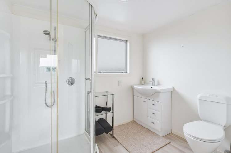 9 Brighton Street Kaka Point_18