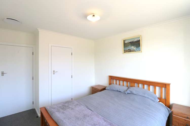 54 Tuai Street Ascot_10