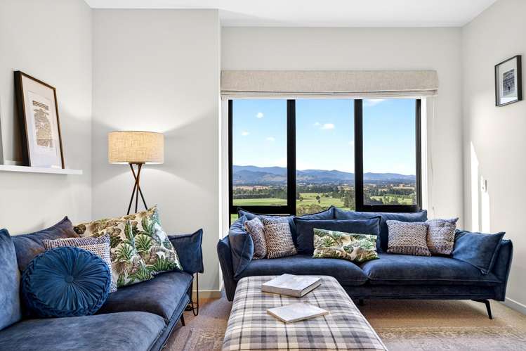 12 Airstrip Ridge Parkvale_11