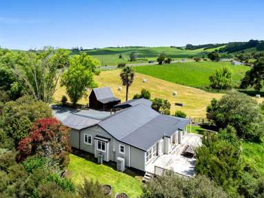 310 Waiteitei Road_3