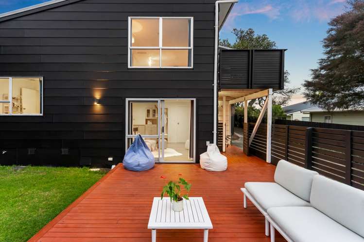 2/3 Camrose Place Glenfield_10